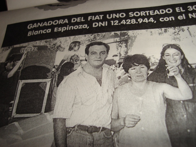 El "Tano" Pasanitti, junto a su esposa Bettina Costanzo, y una vecina beltranense, Blanca Espinoza.
